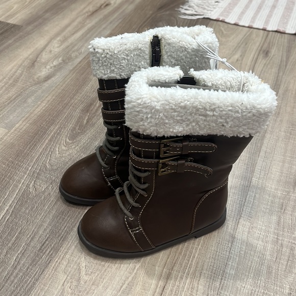 Baby Boots Size 9 - Picture 3 of 5